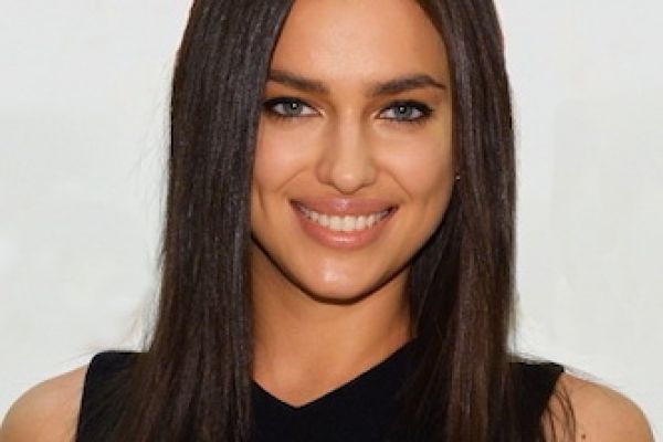 irina-shayk-01CD6967AB-589E-D2E7-E5CE-285BE8A5D0BF.jpeg