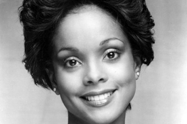 Джанель Коммисионг