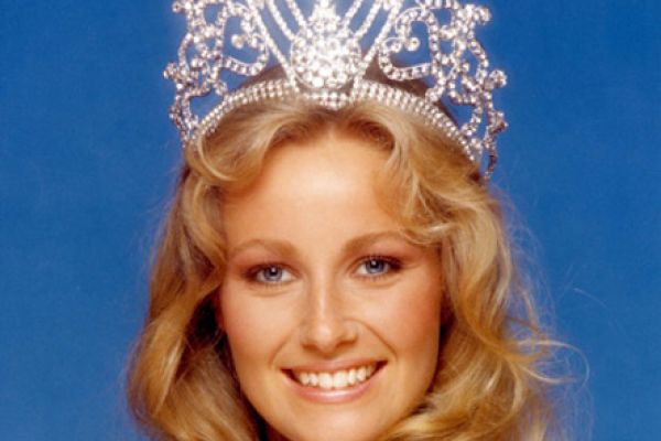 Ивонн Ридинг