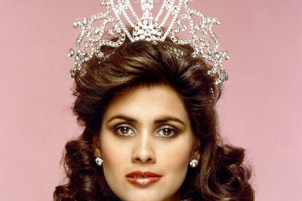 Дебора Карти Деу